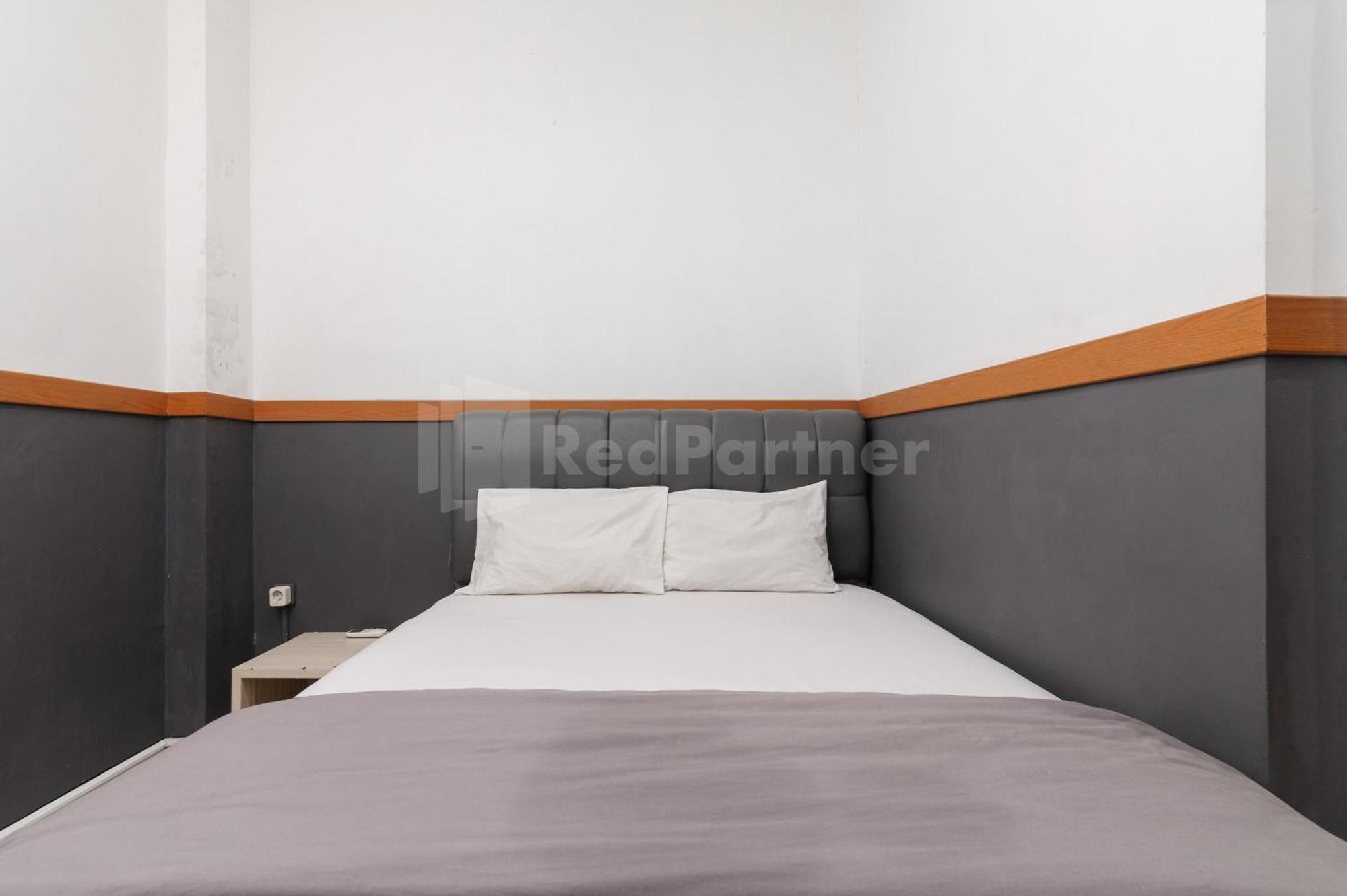 Ian Hotel Jaksa Mitra Reddoorz Джакарта Екстериор снимка