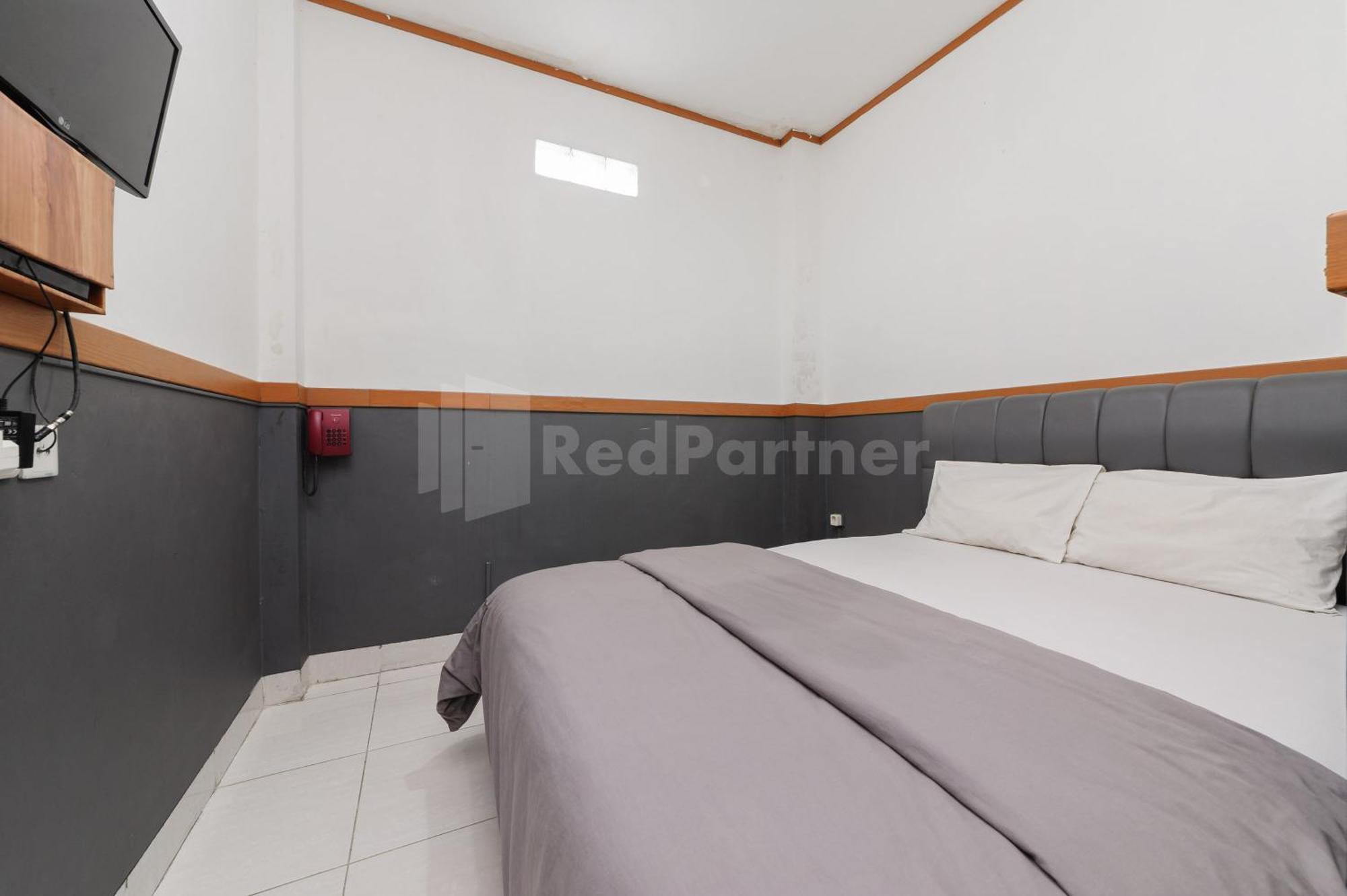 Ian Hotel Jaksa Mitra Reddoorz Джакарта Екстериор снимка
