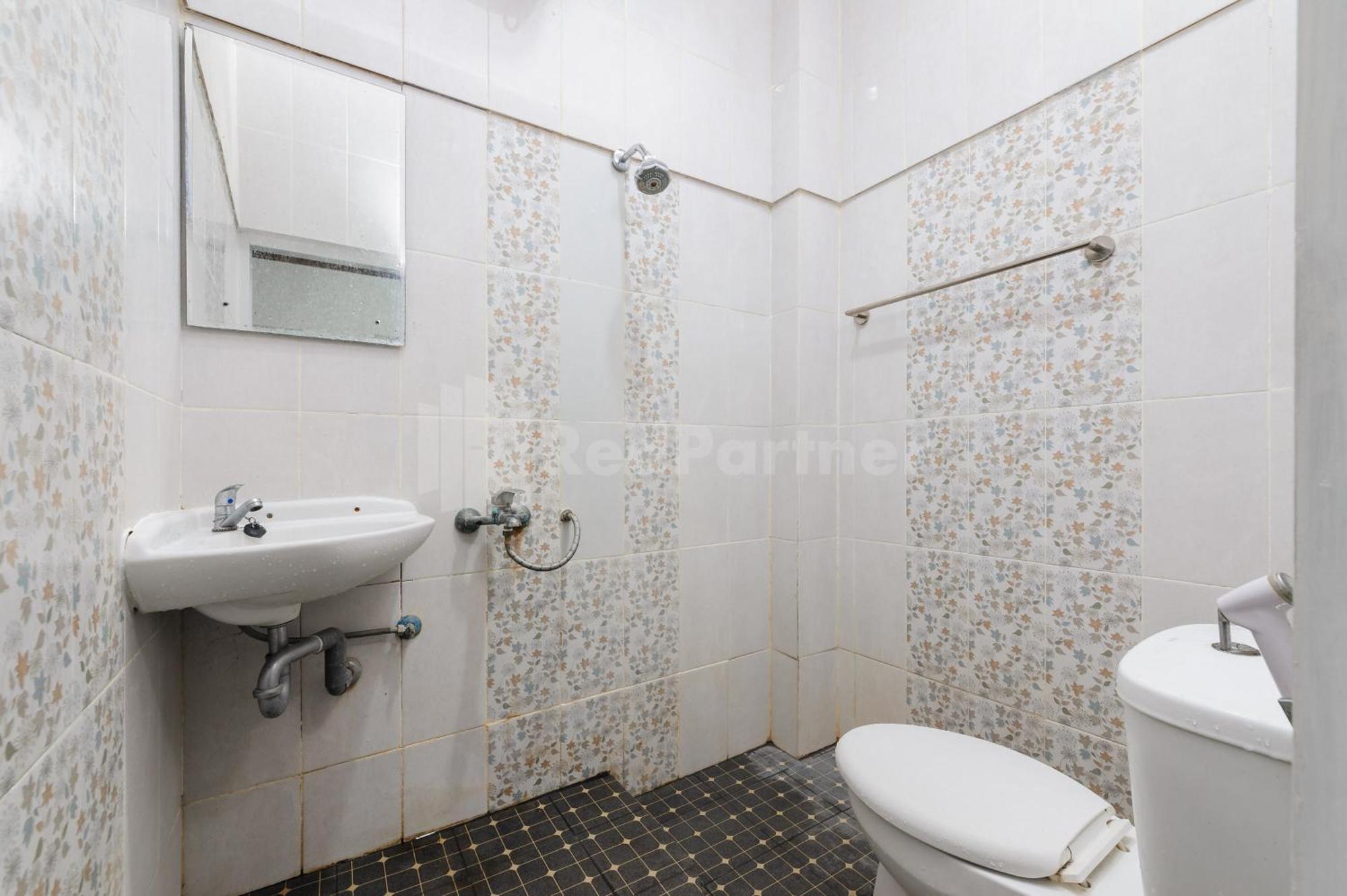Ian Hotel Jaksa Mitra Reddoorz Джакарта Екстериор снимка